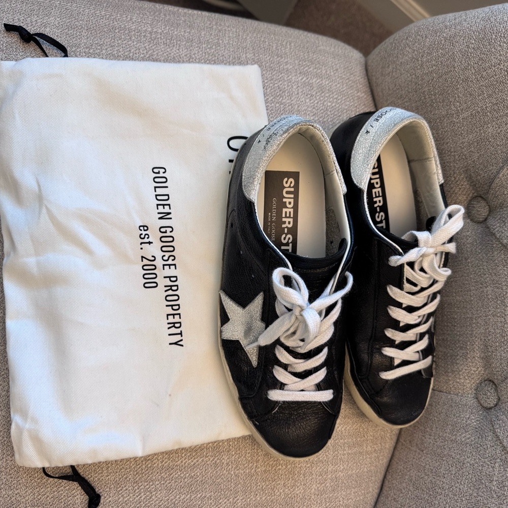 Golden Goose Black and White Super-Star low top Sneakers
